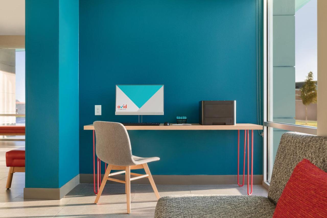 Avid Hotel-Midland Extérieur photo